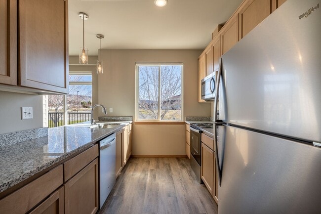 407 S Kansas Loop in East Wenatchee, WA - Foto de edificio - Building Photo