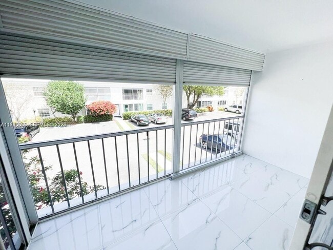 6395 Bay Club Dr in Fort Lauderdale, FL - Building Photo - Building Photo