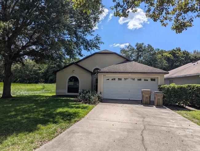 property at 27519 Lois Dr