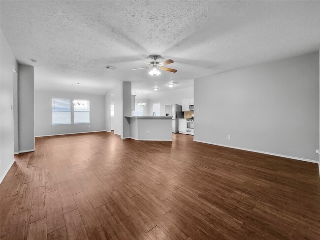 5439 Aloe Ave in Baytown, TX - Building Photo - Building Photo