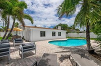 2784 NE 30th St in Lighthouse Point, FL - Building Photo - Building Photo