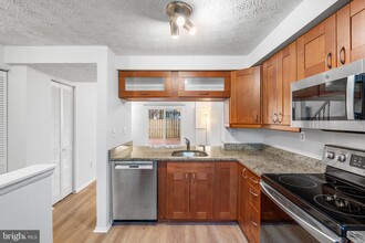 8724 Susquehanna St in Lorton, VA - Building Photo - Building Photo