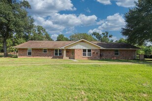 8710 West Ln in Magnolia, TX - Building Photo