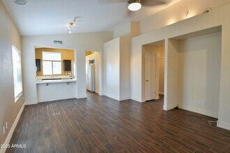 25020 N 40th Ave in Phoenix, AZ - Building Photo - Building Photo