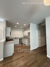 518 S Summit St in Visalia, CA - Building Photo - Building Photo