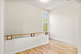 139 Boswell Ave in Norwich, CT - Building Photo - Building Photo