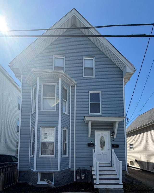 property at 10 Neptune St Ct