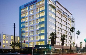 Latitude 33 in Marina Del Rey, CA - Foto de edificio - Building Photo