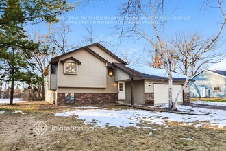 8641 N Girard Ave in Minneapolis, MN - Building Photo - Building Photo