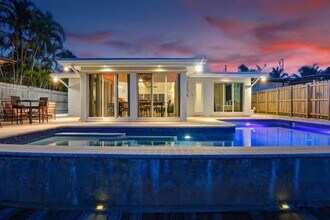 2525 Gulfstream Ln in Fort Lauderdale, FL - Foto de edificio - Building Photo