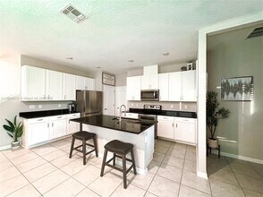 11524 Woodleaf Dr in Bradenton, FL - Building Photo - Building Photo