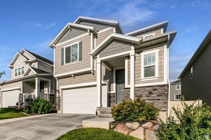 15178 S Ronaldo Ln in Herriman, UT - Building Photo