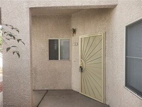 2117 Echo Bay in Las Vegas, NV - Building Photo - Building Photo