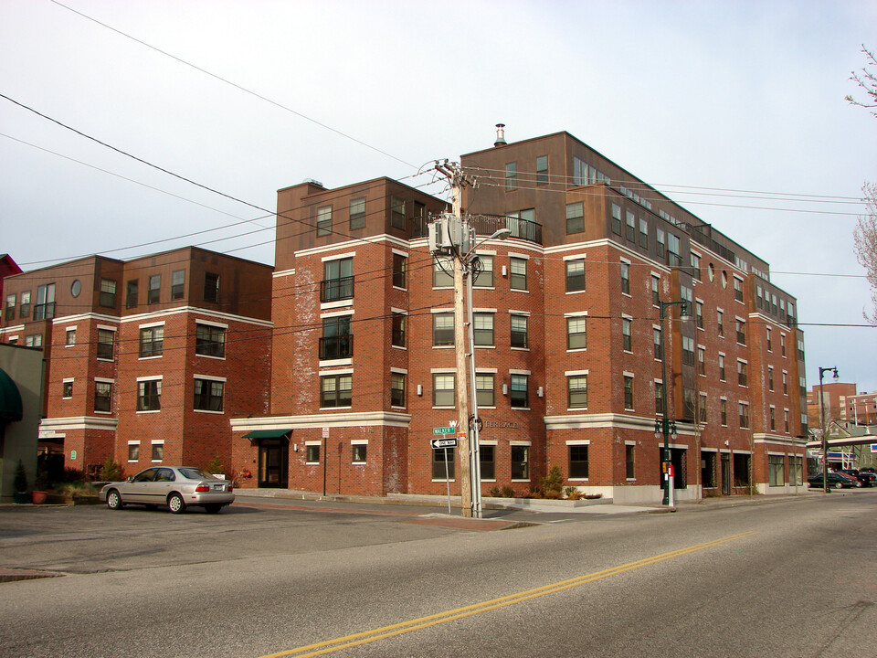 Walker Terrace in Portland, ME - Building Photo