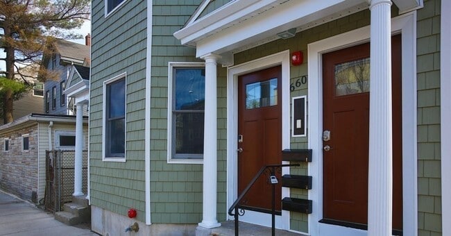 property at 660 Somerville Ave