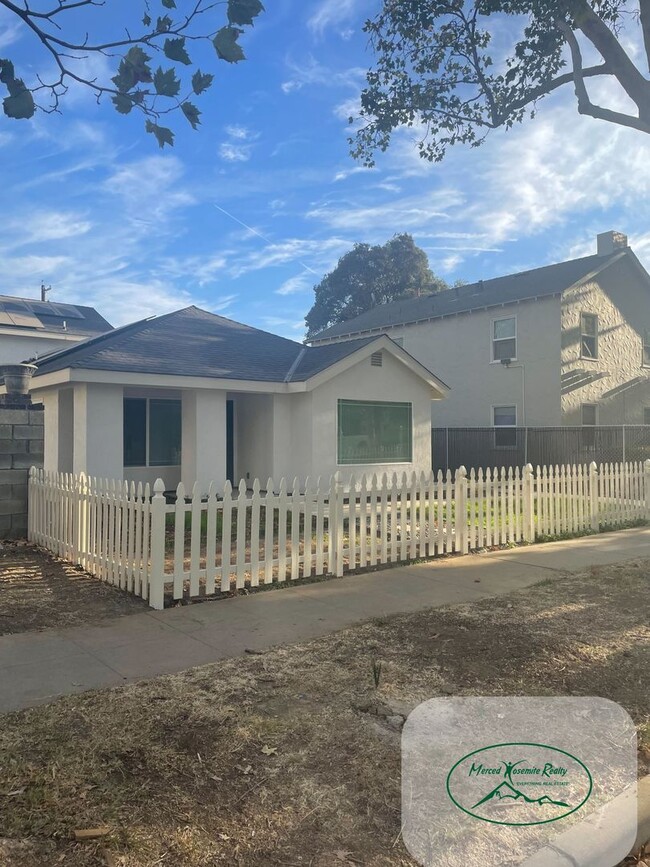 property at 345 W 23rd St