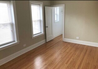 733 Brummel St-Unit -2 in Evanston, IL - Building Photo - Building Photo