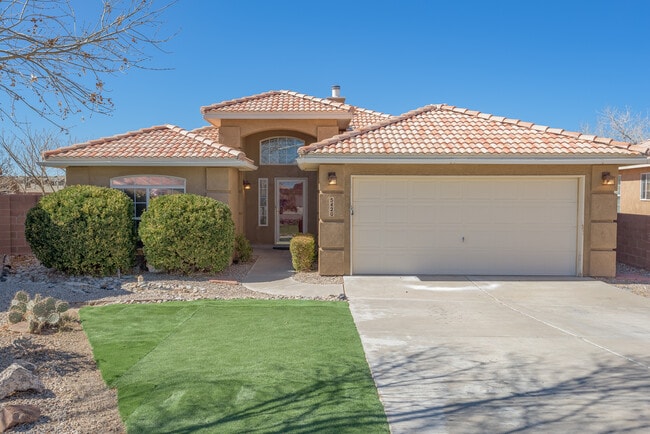 property at 5420 Kokopelli Ct NW