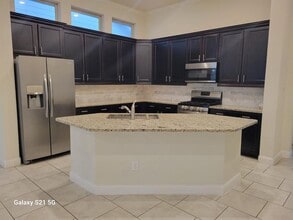 10706 Inverclyde Dr in Richmond, TX - Building Photo - Building Photo