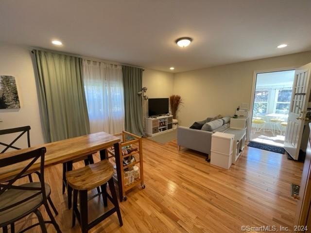 property at 86 Pocahontas Rd