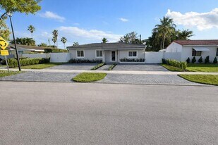 6416 SW 15th St in West Miami, FL - Building Photo
