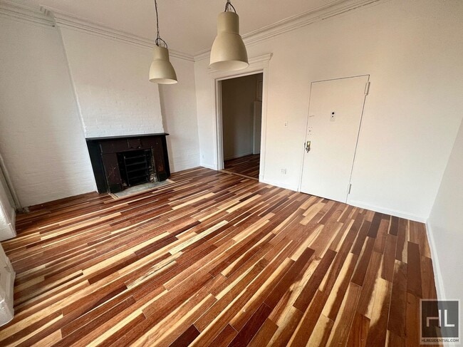3.5BR 1BA Floor-Through By Fort Greene Park in Brooklyn, NY - Building Photo - Building Photo