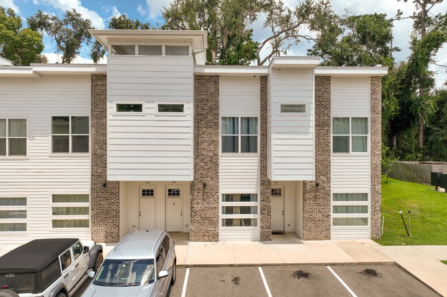 Oakland Parc in Tallahassee, FL - Foto de edificio - Building Photo