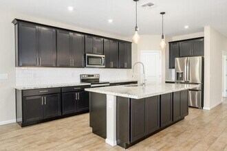 17716 W Villa Hermosa Ln in Surprise, AZ - Building Photo - Building Photo