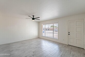 1821 W Libby St in Phoenix, AZ - Building Photo - Building Photo