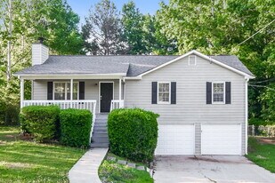 217 Landing Dr in Powder Springs, GA - Building Photo