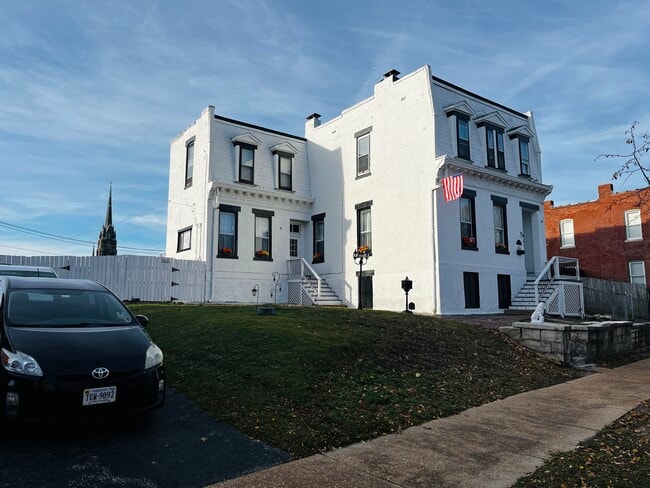 2811 Indiana Ave in St. Louis, MO - Foto de edificio - Building Photo