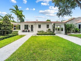 1503 Columbus Blvd in Coral Gables, FL - Building Photo