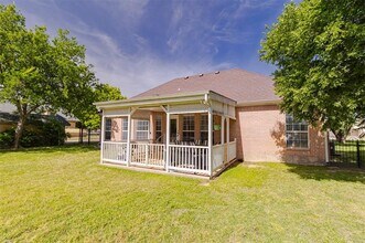 1503 S College Ave in Decatur, TX - Building Photo - Building Photo