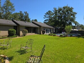 207 Brookview Terrace in Valdosta, GA - Building Photo - Building Photo