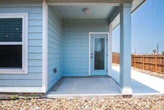 15306 Cruiser St in Corpus Christi, TX - Building Photo - Building Photo