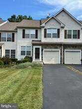 261 Tall Pines Dr in West Chester, PA - Building Photo - Building Photo