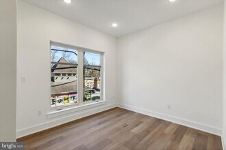 367 W Hortter St in Philadelphia, PA - Building Photo - Building Photo