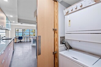 4900 N Ocean Blvd, Unit 416 in Lauderdale-by-the-Sea, FL - Building Photo - Building Photo