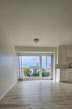 205 Via Riviera in Torrance, CA - Building Photo - Building Photo