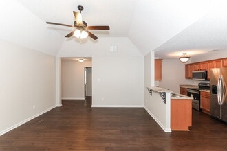 9456 Darren Cir S in Cordova, TN - Building Photo - Building Photo