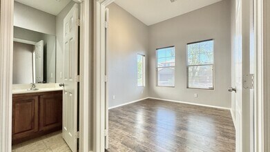 4663 Aventura Canyon Ct in Las Vegas, NV - Building Photo - Building Photo