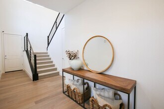 2 Sea Star Ct in Richmond, CA - Building Photo - Building Photo