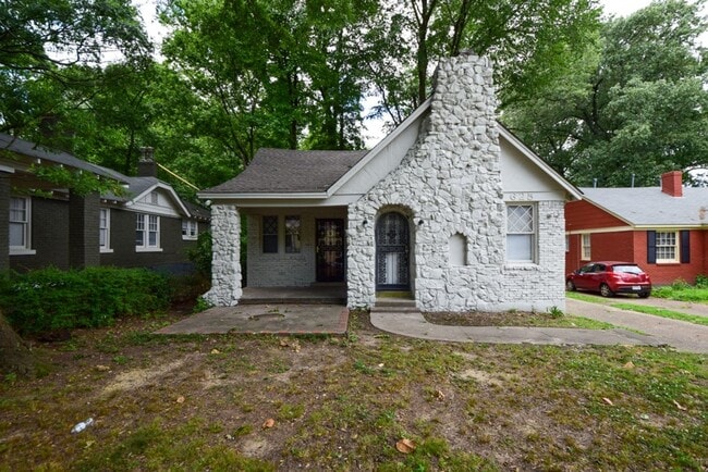 property at 625 McConnell St