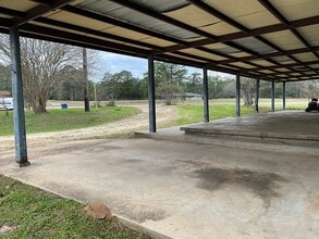 109 Mitchell Rd in Anacoco, LA - Building Photo - Building Photo