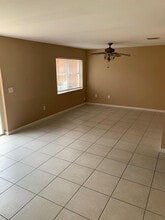 2400 NW 98th Ln in Sunrise, FL - Building Photo - Building Photo