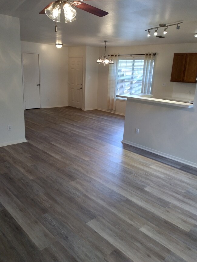 1141 Woodlands Park Dr in Lindale, TX - Building Photo - Building Photo