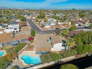 1001 E Riviera Dr in Tempe, AZ - Building Photo - Building Photo