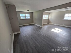 2720 Englehardt St in Charlotte, NC - Building Photo - Building Photo