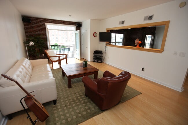 property at 800 Peachtree St NE