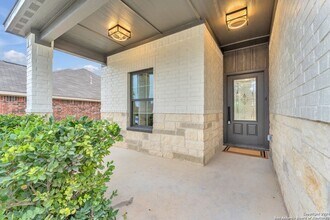 8030 Bluewater Cove in San Antonio, TX - Building Photo - Building Photo